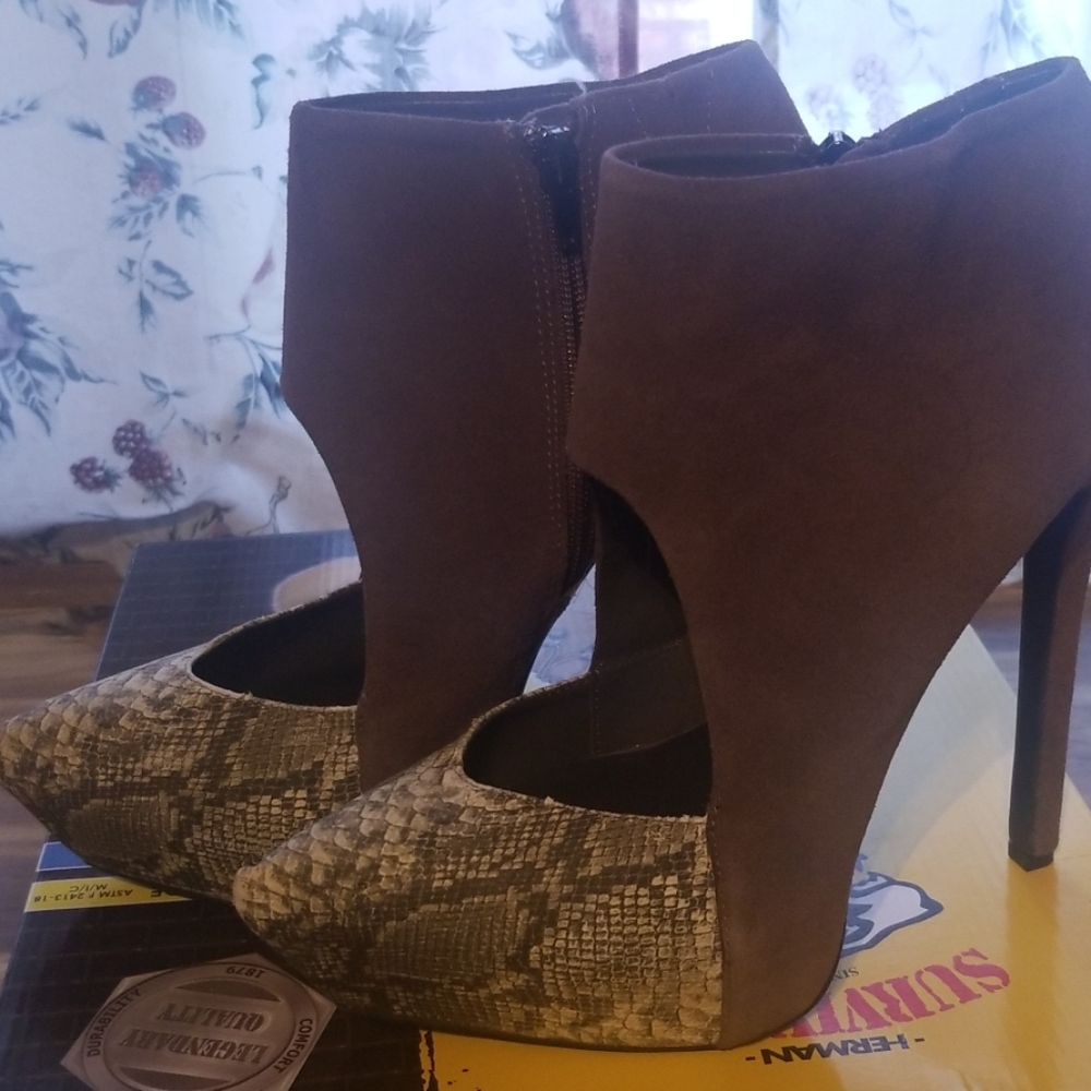 Size 10 Steve Madden